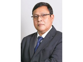 Dr. Kaushik Majumdar